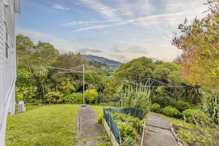 Photo of property in 3/27 Winston Street, Crofton Downs, Wellington, 6035