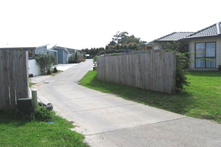 Photo of property in 41 Sean Fitzpatrick Place, Papatoetoe, Auckland, 2025