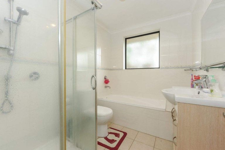 Photo of property in 12a Wordsworth Road, Manurewa, Auckland, 2102