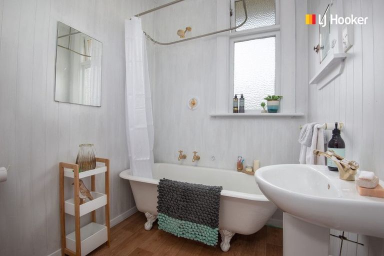 Photo of property in 1 Mure Street, Mosgiel, 9024