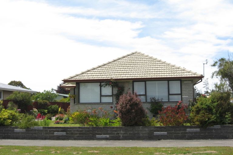 Photo of property in 20 Glenrowan Avenue, Avondale, Christchurch, 8061