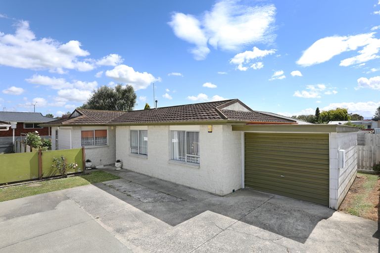 Photo of property in 101c Church Street, West End, Palmerston North, 4412