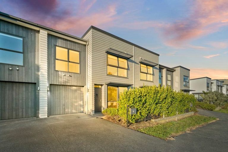 Photo of property in 69 Matairangi Avenue, Totara Heights, Auckland, 2105