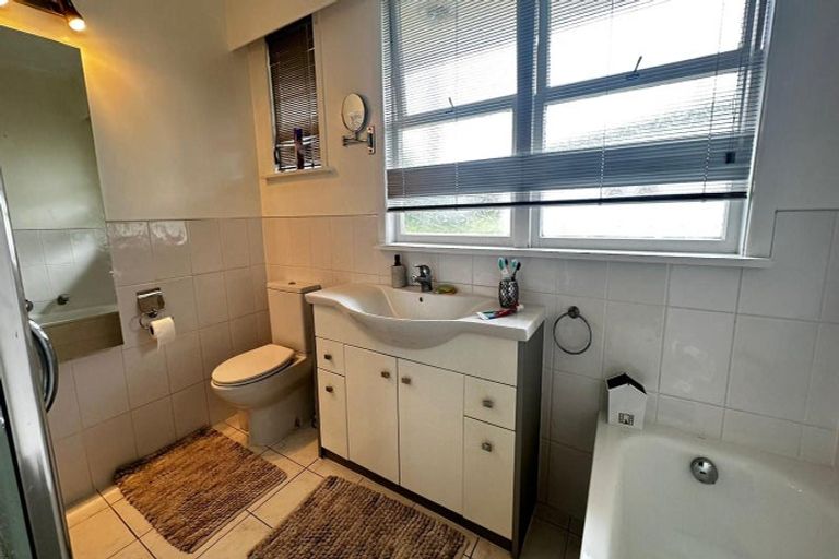 Photo of property in 6 Constance Street, Queenwood, Hamilton, 3210