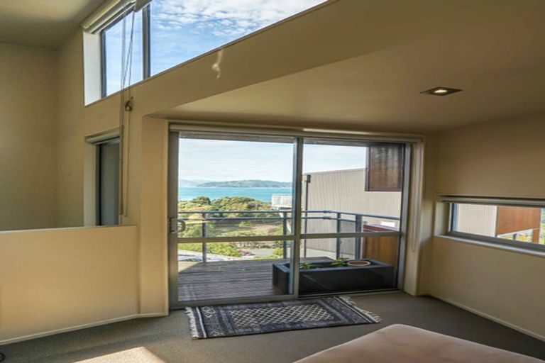 Photo of property in 9b Onslow Road, Khandallah, Wellington, 6035