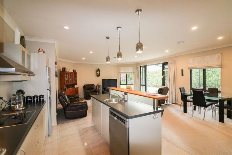 Photo of property in 65 Main North Road, Geraldine, 7930