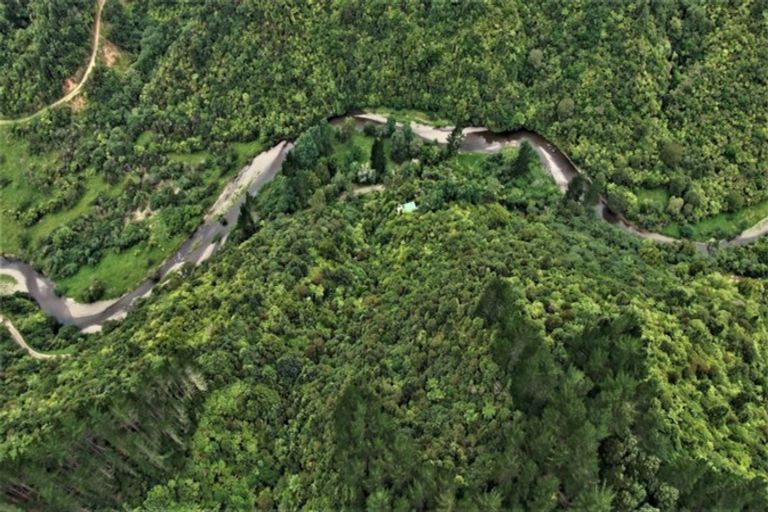 Photo of property in 570 Tutaetoko Road, Toatoa, Opotiki, 3197