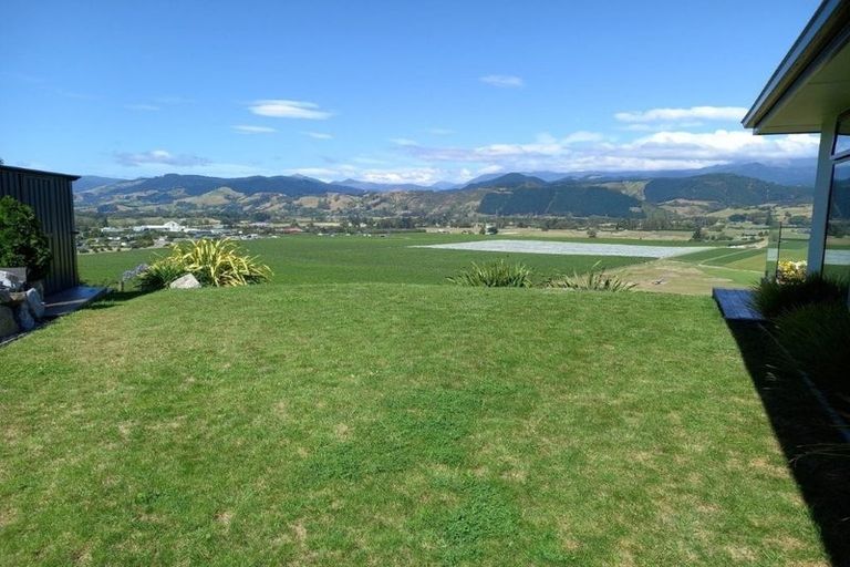 Photo of property in 43 Katania Heights, Brightwater, 7022