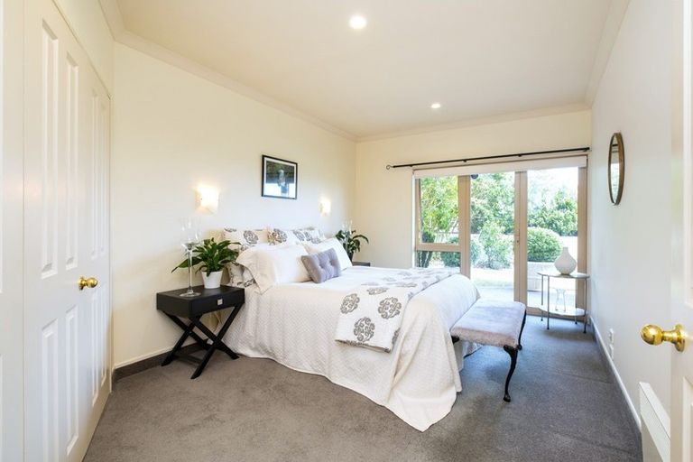 Photo of property in 53 Hikanui Drive, Havelock North, 4130