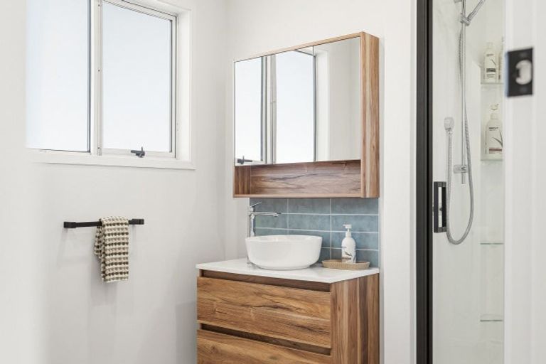 Photo of property in 16 Girven Road, Mount Maunganui, 3116