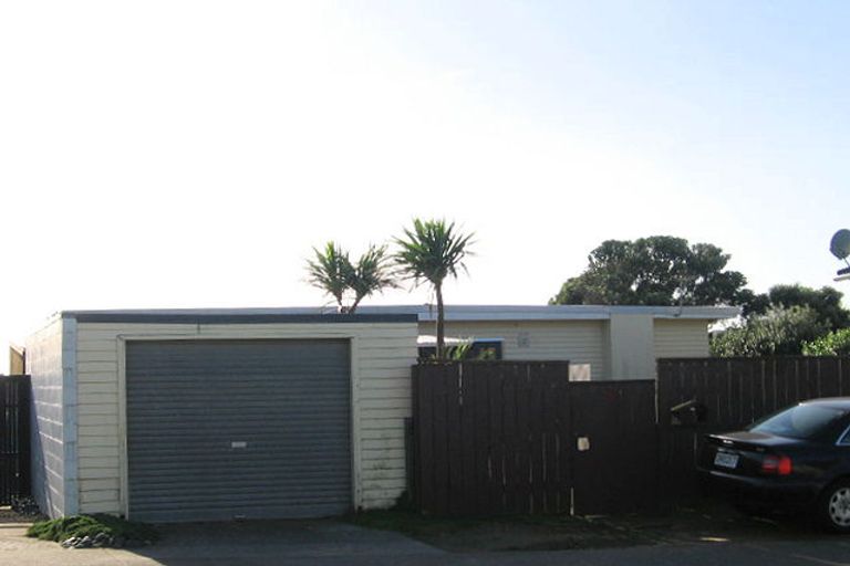 Photo of property in 32 Tireti Road, Titahi Bay, Porirua, 5022