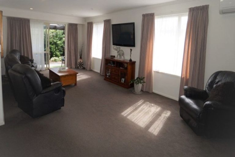 Photo of property in 52 Tamure Place, Ruakaka, 0116
