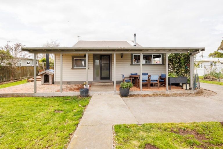 Photo of property in 5 Daniell Street, Bulls, 4818