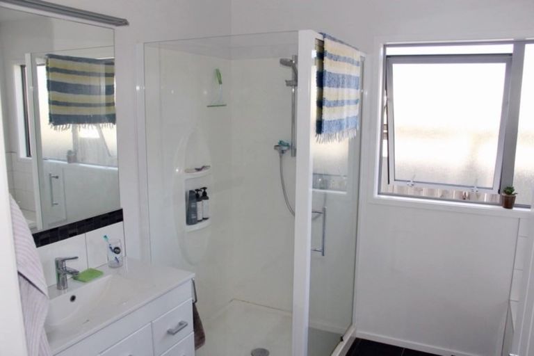 Photo of property in 10 Aquila Drive, Whitianga, 3510