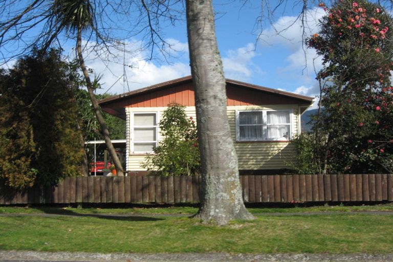 Photo of property in 21 Poihaere Street, Turangi, 3334