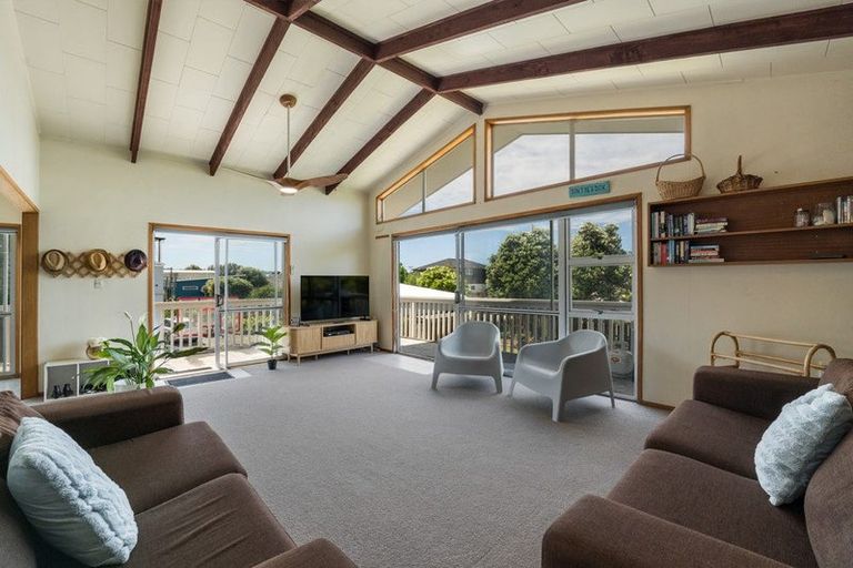 Photo of property in 207 Seaforth Road, Waihi Beach, 3611
