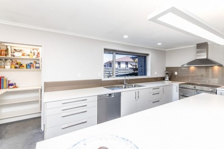 Photo of property in 11 Goya Place, Bishopdale, Christchurch, 8051