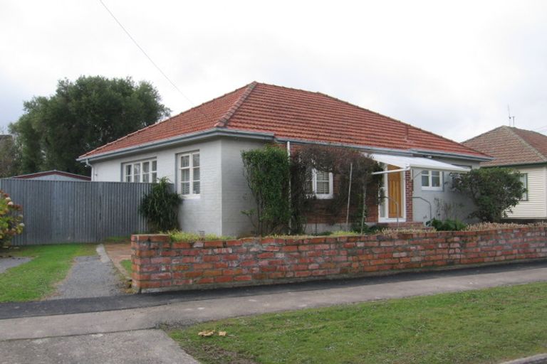 Photo of property in 21 Rangiora Avenue, Roslyn, Palmerston North, 4414