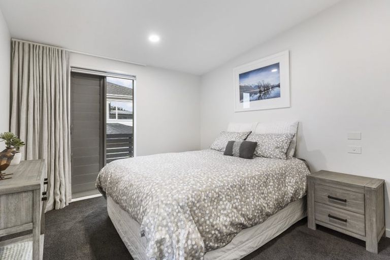 Photo of property in 9 Bayview Park Lane, Orewa, 0931