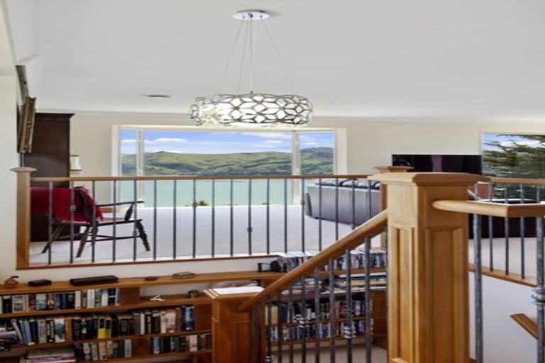 Photo of property in 73 Bayview Road, Charteris Bay, Lyttelton, 8971