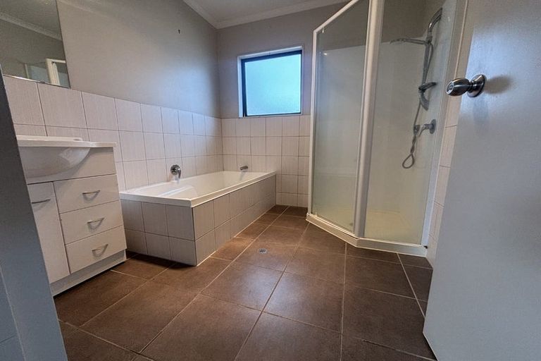 Photo of property in 931 Whangaparaoa Road, Manly, Whangaparaoa, 0930