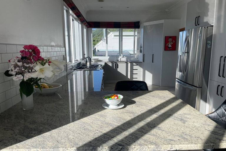 Photo of property in 5-7 Mahoe Street, Eastbourne, Lower Hutt, 5013