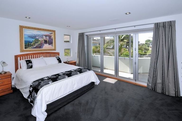 Photo of property in 34a Ocean View Road, Milford, Auckland, 0620