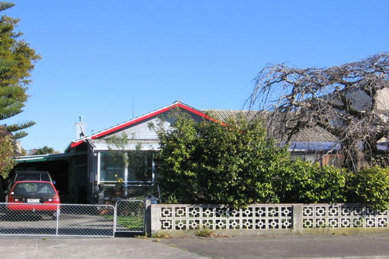 Photo of property in 18 Ward Street, Palmerston North, 4410