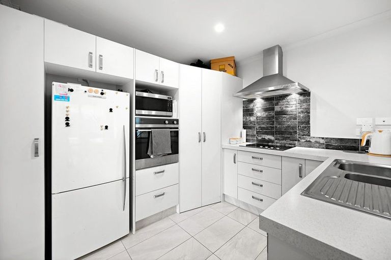 Photo of property in 22 Ladeira Place, Fitzroy, Hamilton, 3206