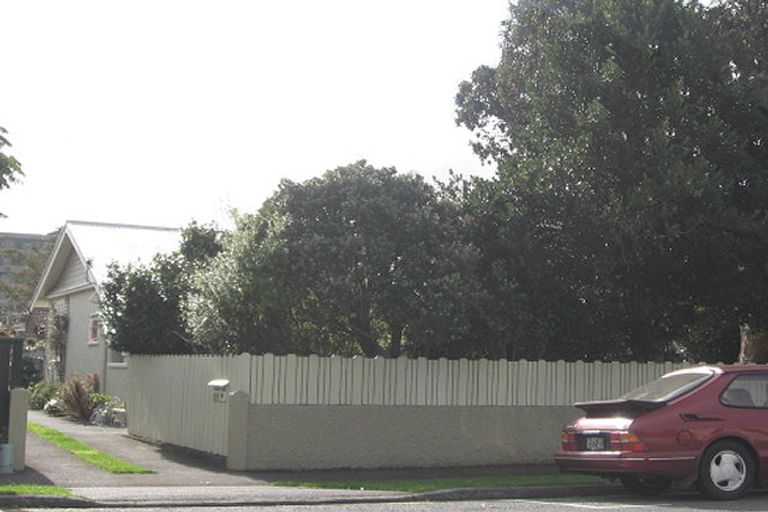 Photo of property in 2/45 Copeland Street, Hutt Central, Lower Hutt, 5011