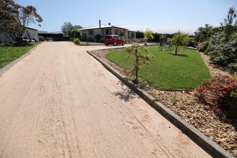 Photo of property in 35 Bakers Road, Waimate, 7978