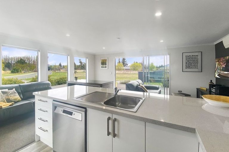 Photo of property in 19 Pinot Noir Court, Omarama, 9412