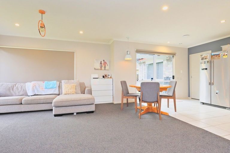 Photo of property in 6 Azimuth Place, Flagstaff, Hamilton, 3210