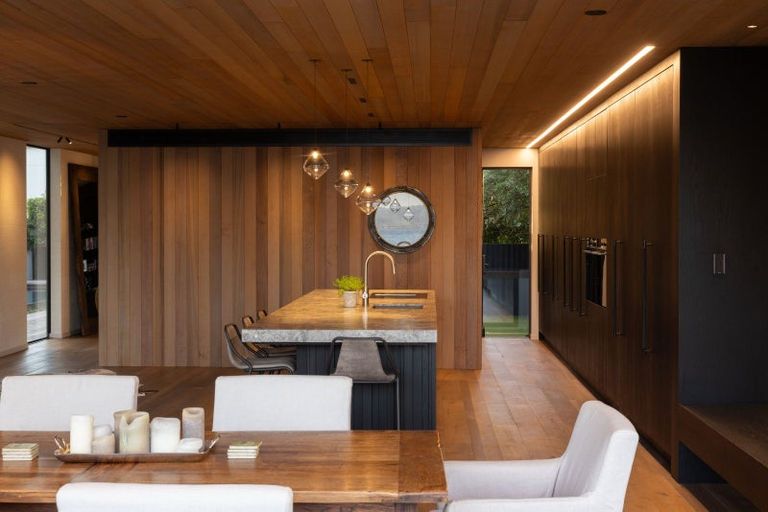 Photo of property in 4a Charles Street, Westshore, Napier, 4110