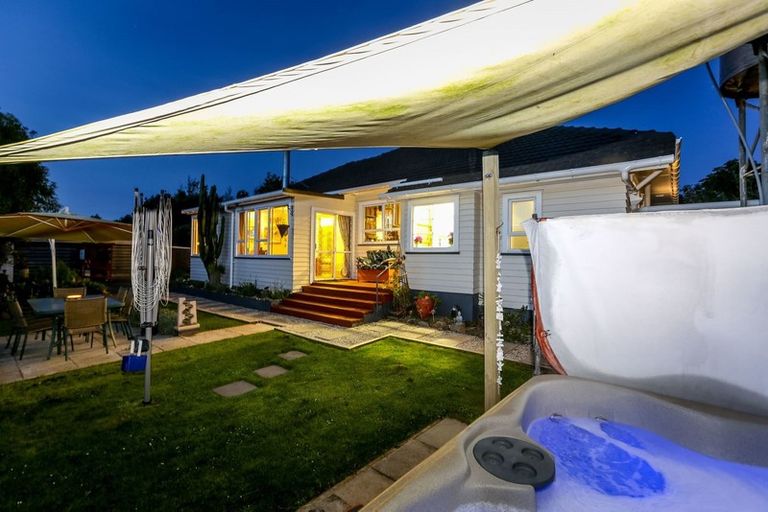 Photo of property in 7091 South Road, Warea, New Plymouth, 4381