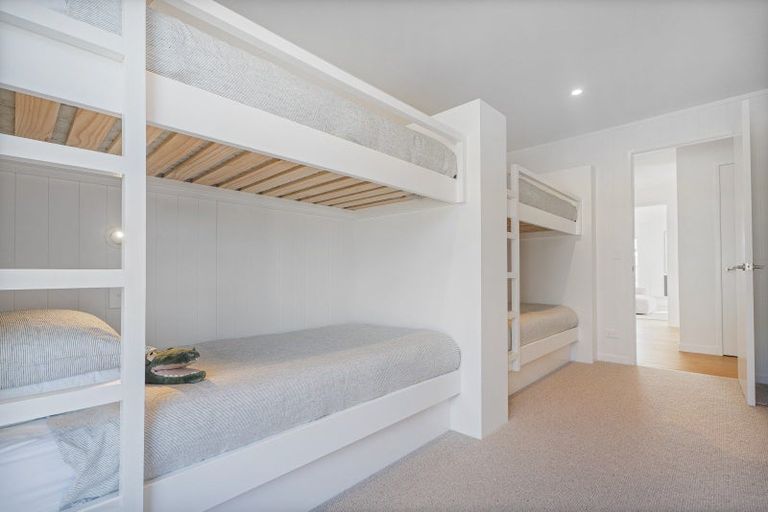 Photo of property in 26 Awatea Drive, Whitianga, 3510