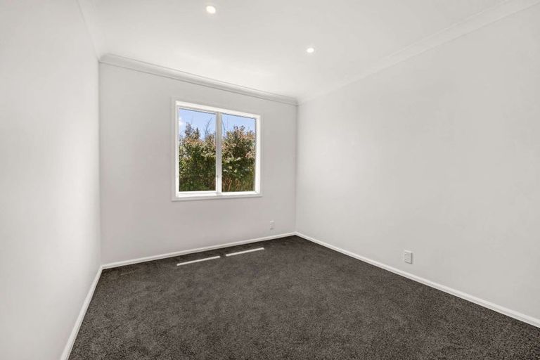 Photo of property in 109 Black Rock Road, Newlands, Wellington, 6037