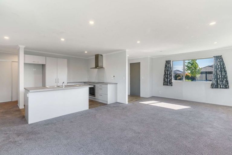 Photo of property in 100 Strauss Drive, Rolleston, 7614