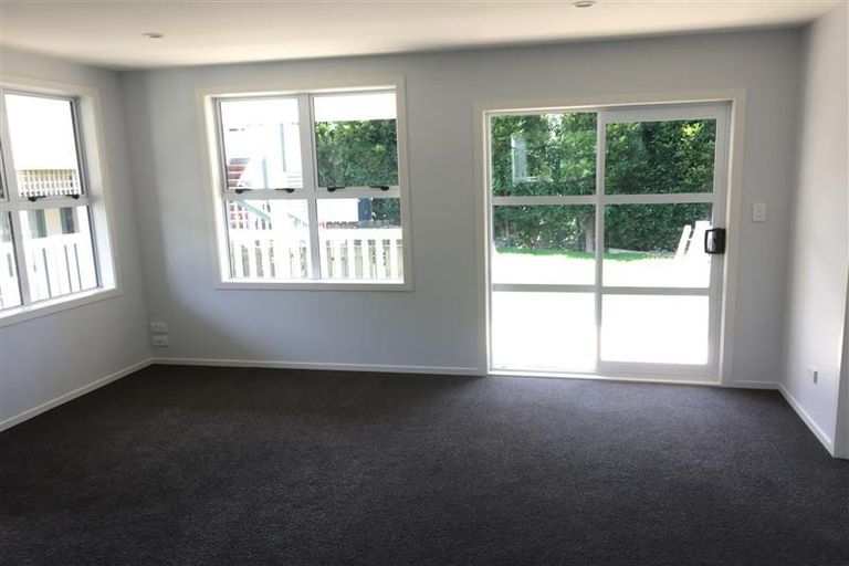 Photo of property in 12 Rossmore Terrace, Murrays Bay, Auckland, 0630