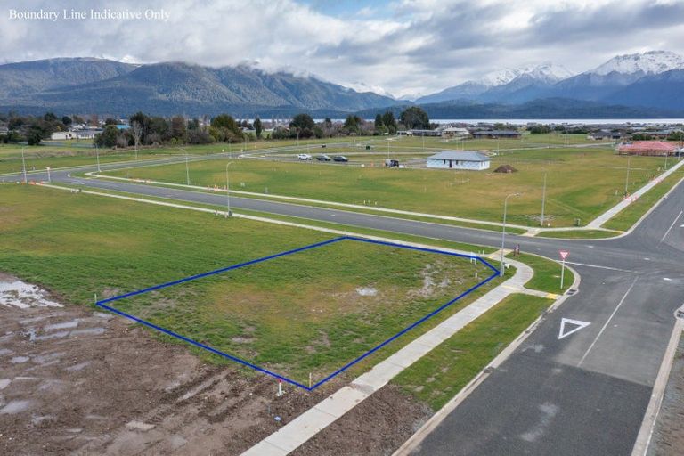 Photo of property in 15 Marakura Drive, Te Anau, 9600