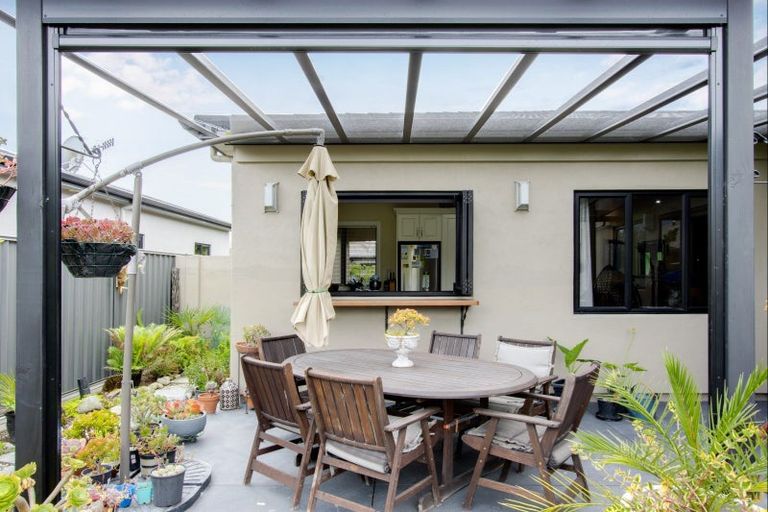 Photo of property in 3 Portland Place, Poraiti, Napier, 4112