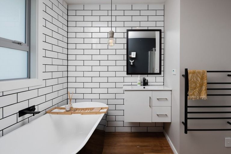 Photo of property in 8 Mckenzie Street, Witherlea, Blenheim, 7201