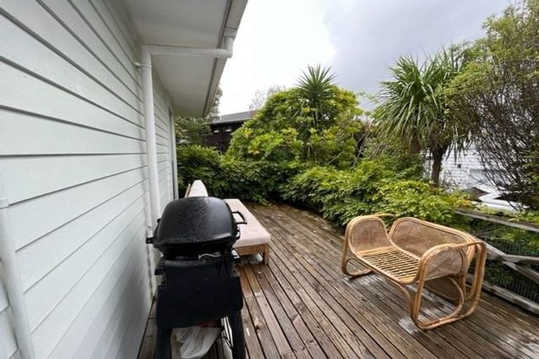 Photo of property in 1/15 Rodney Road, Northcote Point, Auckland, 0627