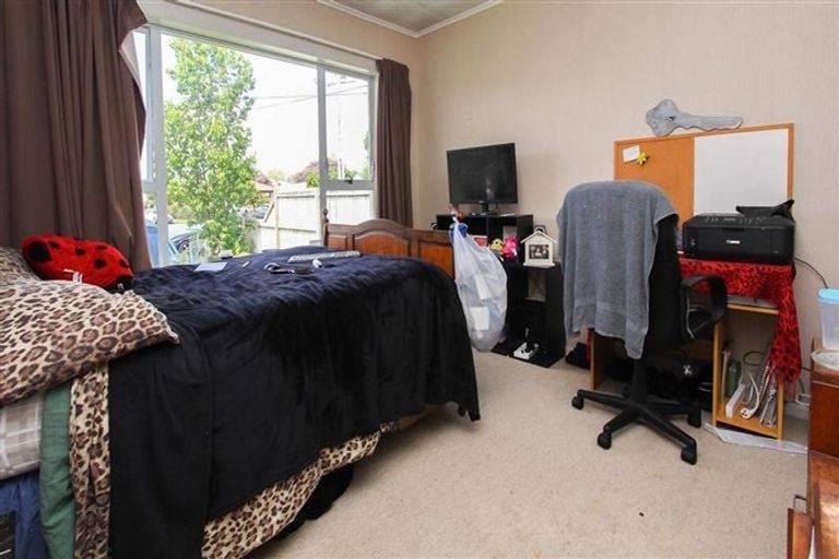 Photo of property in 8 Snead Place, Hamilton East, Hamilton, 3216