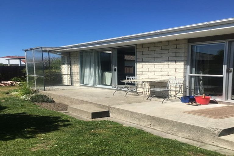 Photo of property in 2/19 Resolution Place, Bryndwr, Christchurch, 8053