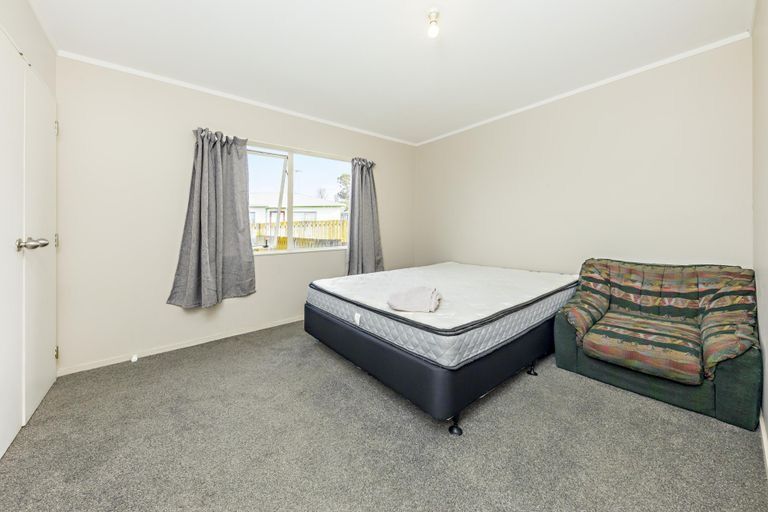 Photo of property in 1/9 Trimdon Street, Randwick Park, Auckland, 2105