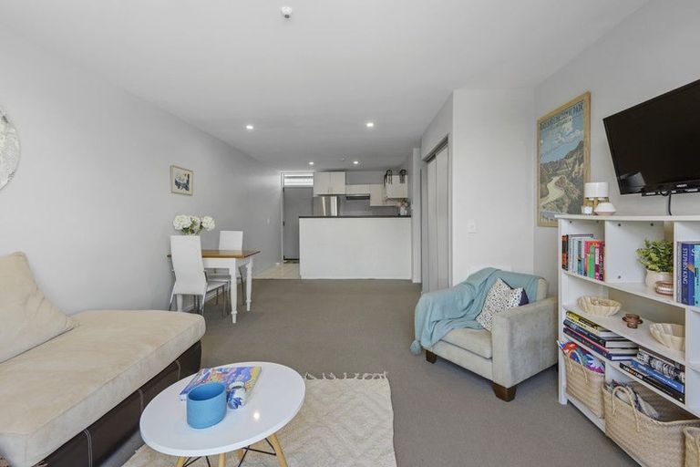 Photo of property in 12/14 Brougham Street, Addington, Christchurch, 8024