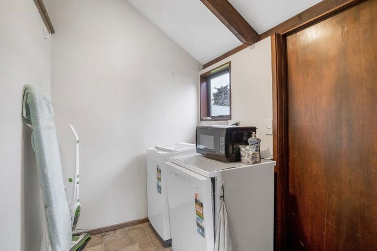 Photo of property in 17 Niddry Crescent, Winton, 9720