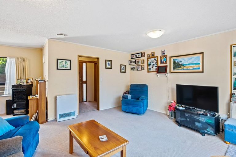 Photo of property in 7a Graham Grove, Waikanae, 5036
