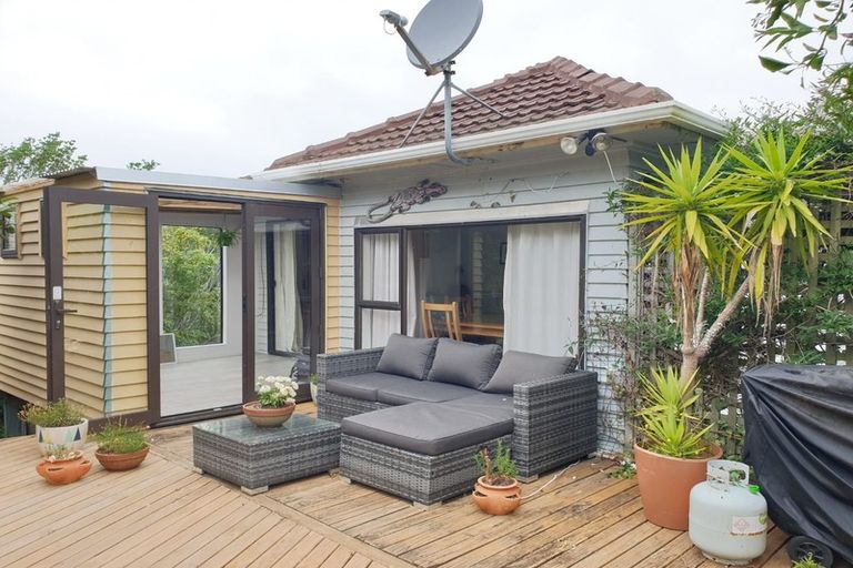 Photo of property in 15 Chew Place, Ranui, Porirua, 5024